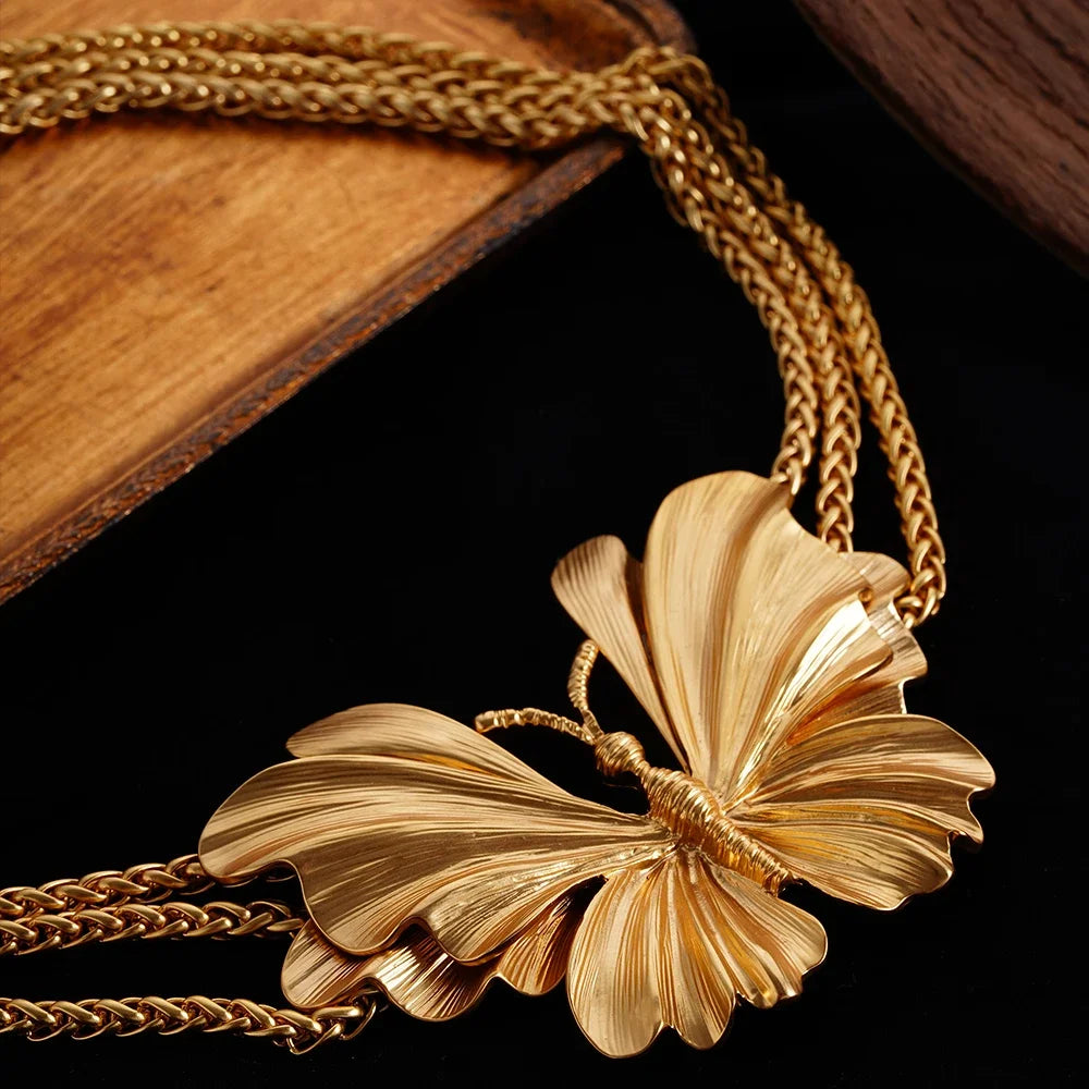 Kropfband Queen Lucinda