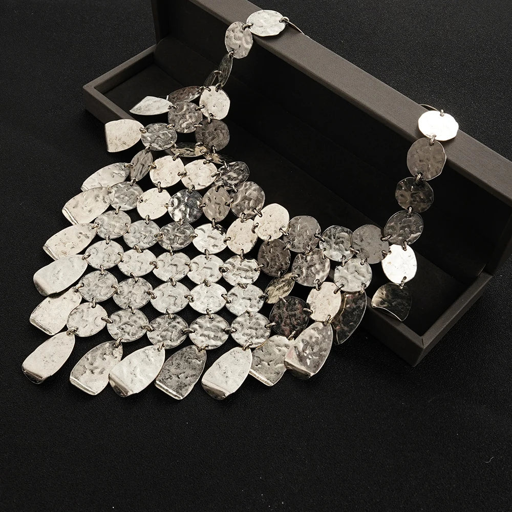 Kropfband Queen Kate (2 Farben)