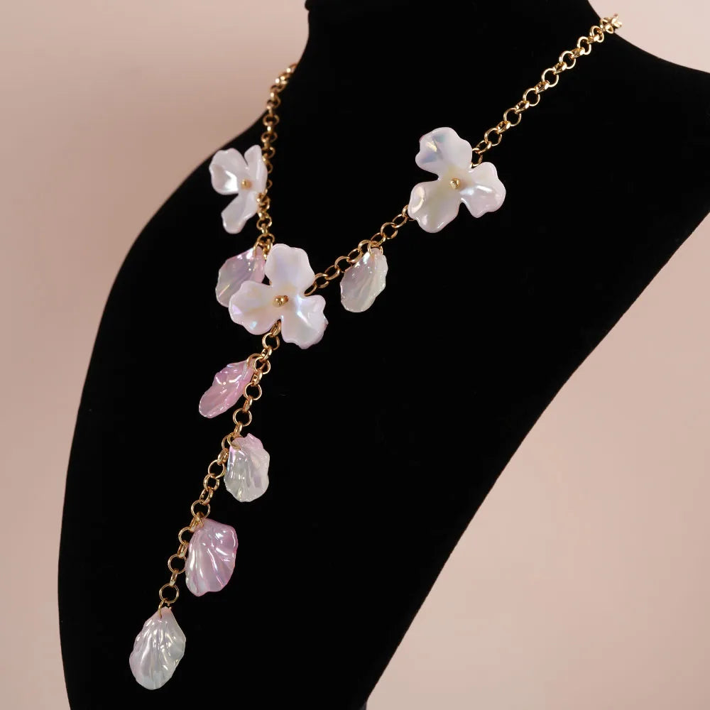 Halskette Queen Flower