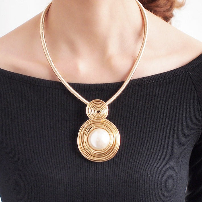 Halskette Queen Carolla (2 Farben)