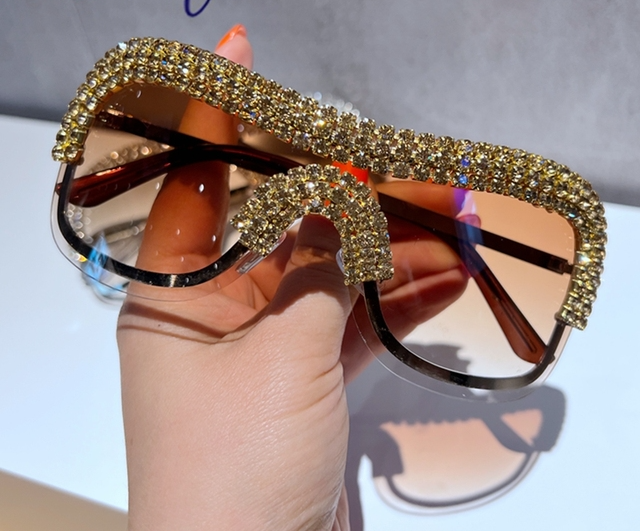 Sonnenbrille Queen Winnhie (5 Farben)