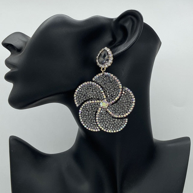 Ohrstecker Queen Rawa (6 Farben)