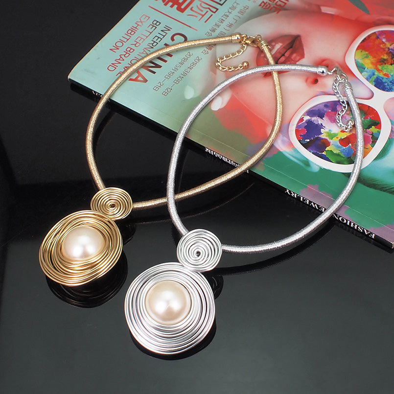 Halskette Queen Carolla (2 Farben)