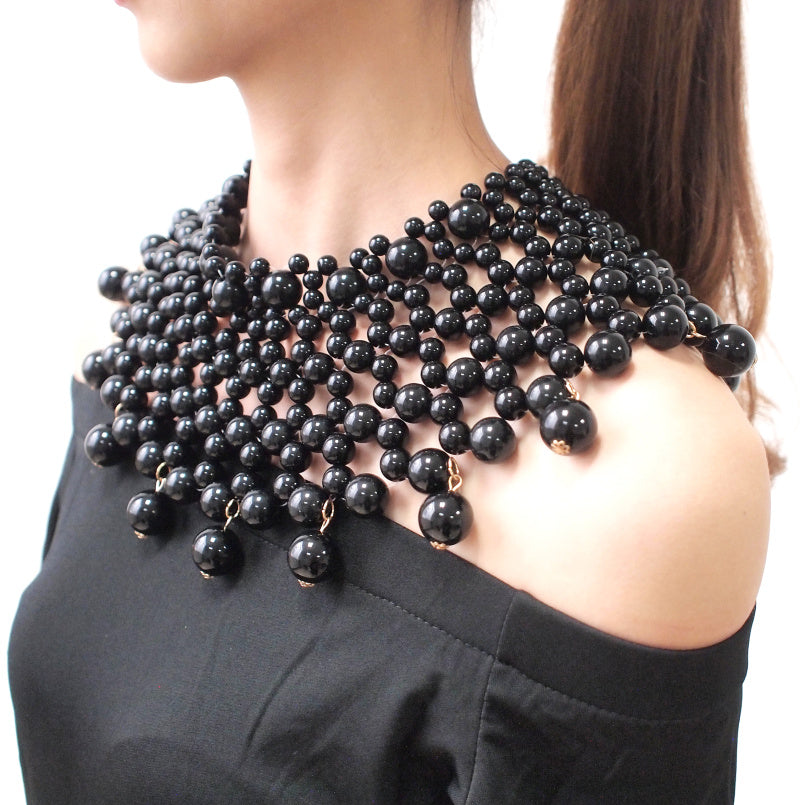 Kropfband Queen Rebecca (4 Farben)