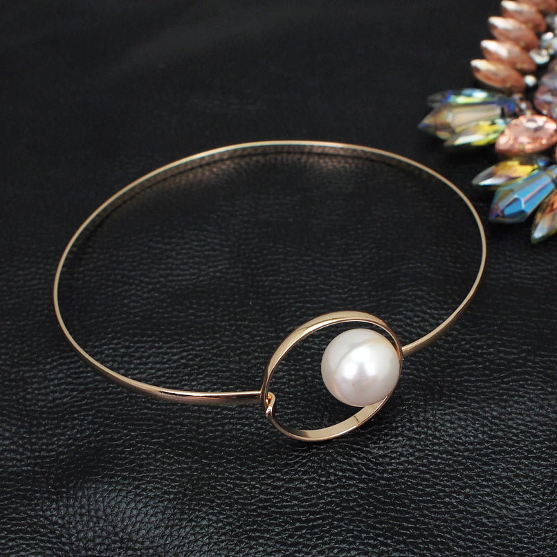 Kropfband Queen Perlyssa (2 Farben)