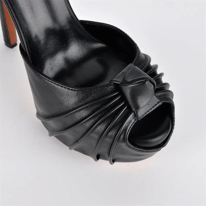 Pumps Queen Iris (3 Farben)