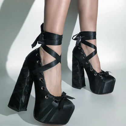 Pumps Queen Lotusy (12 Farben)