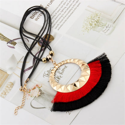Halskette Queen Abbanwa (5 Farben)