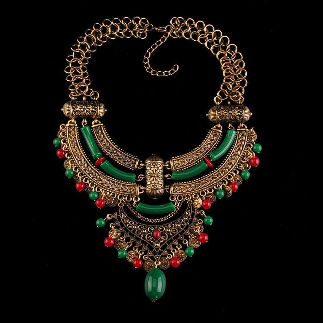 Halskette Queen Ainhoa (6 Farben)